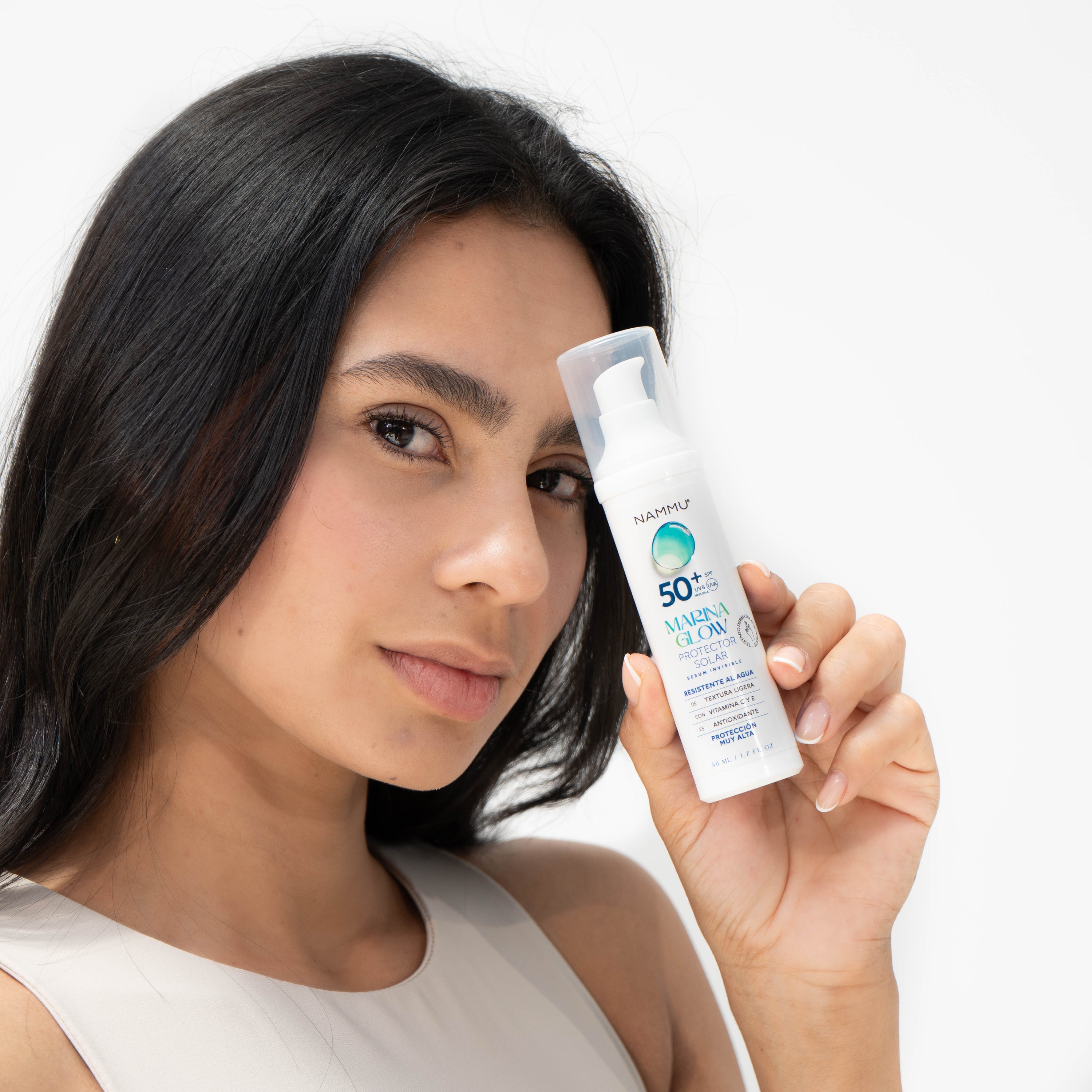 Marina Glow Protector Solar SPF 50 - Hidratante y Antiedad - 50 mL